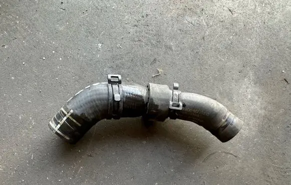 Skoda Octavia Mk3 (5E) Engine coolant pipe/hose 5Q0122073