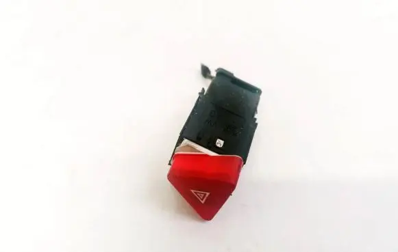 Volkswagen Golf Plus Hazard light switch 5M0953509A