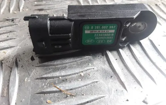 Renault Scenic III - Grand scenic III Air pressure sensor 0281002997 223650001 8200843680