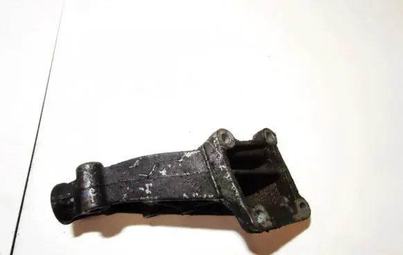 Mercedes-Benz A W168 Engine mounting bracket A1662230304