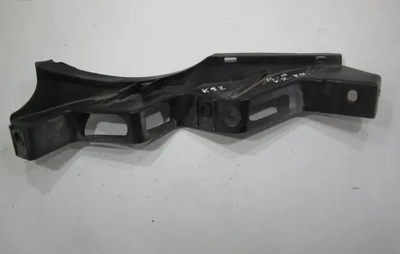 Volkswagen PASSAT B6 Front bumper mounting bracket 3C0807889