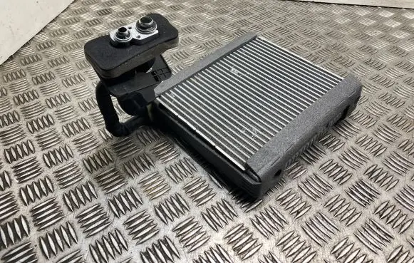 Air conditioning (A/C) radiator (interior)