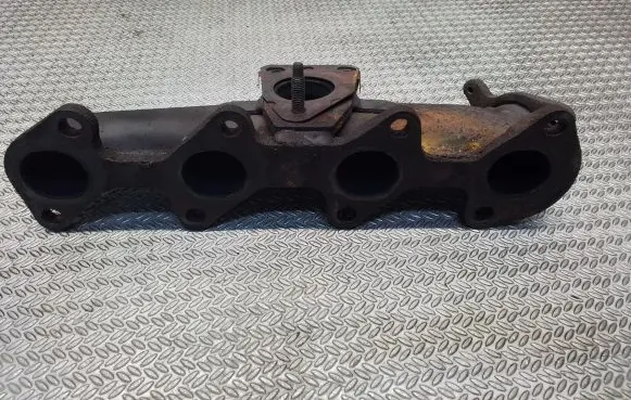 Opel Vivaro Exhaust manifold