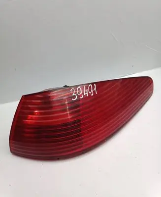Peugeot 607 Rear/tail lights 2543D
