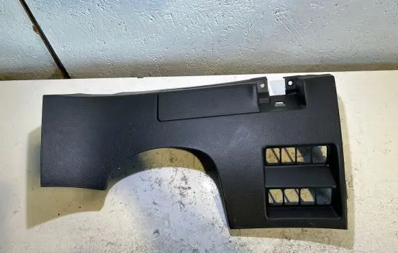 Nissan Qashqai Dashboard lower bottom trim panel 681064EH0C 681R14EH0C