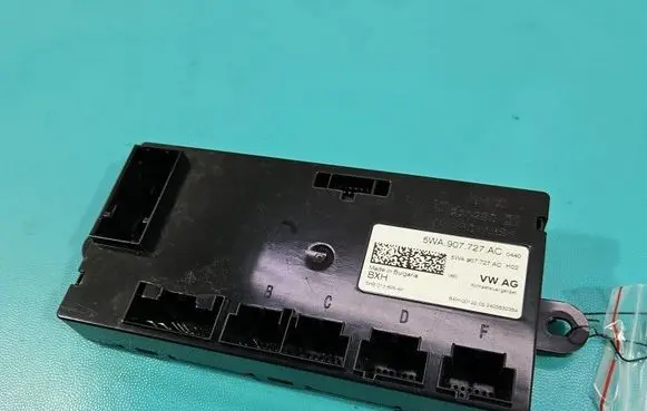 Skoda Octavia Mk4 Central body control module 5WA907727AC IMPRK1582834