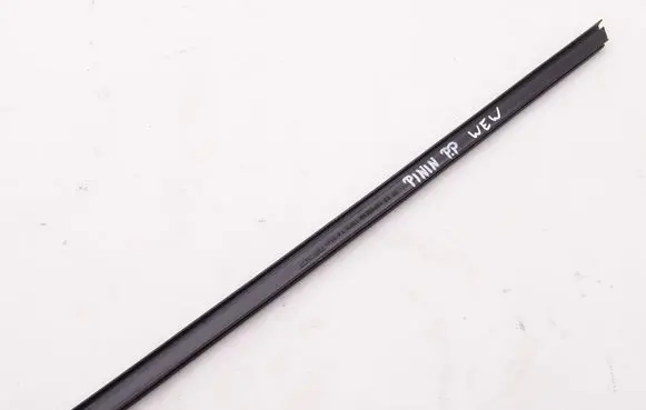 Mitsubishi Pajero Rear door trim (molding) MR365451