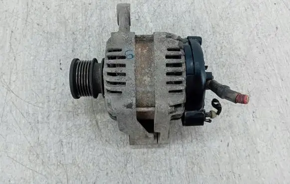 Opel Insignia A Generator/alternator 13502583