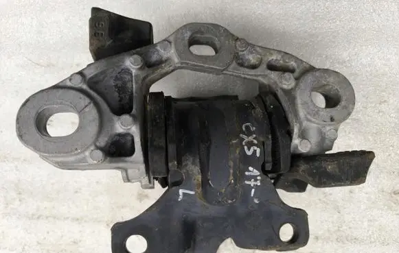 Mazda CX-9 Gearbox mounting bracket 8373691