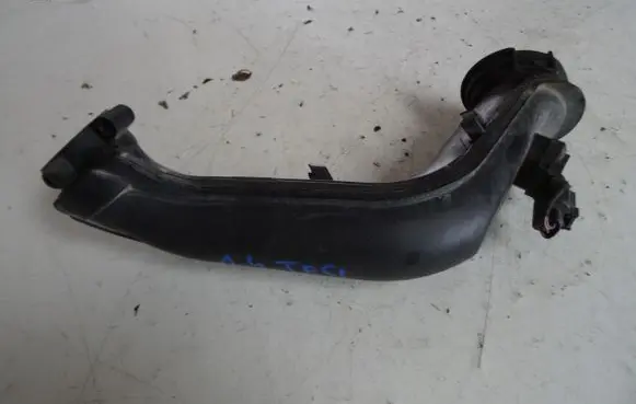 Volkswagen Scirocco Intercooler hose/pipe 03C145673N
