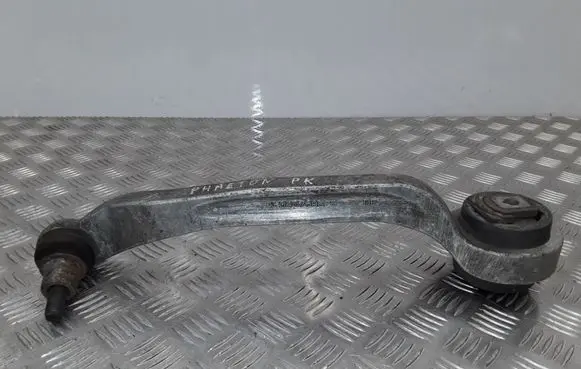Volkswagen Phaeton Front lower control arm/wishbone 4E0407695B