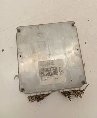 Toyota Avensis T220 Engine control unit/module MB1758005025 C0NTP01