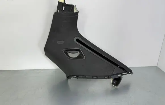 Audi Q7 4M (D)pillar trim (top) 4M0867246F