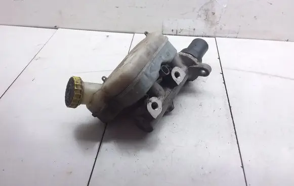 Chrysler Voyager Master brake cylinder P04721550AD TBF195304394