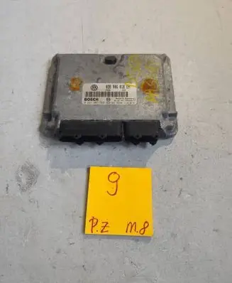 Volkswagen PASSAT B5 Engine control unit/module 038906018EH