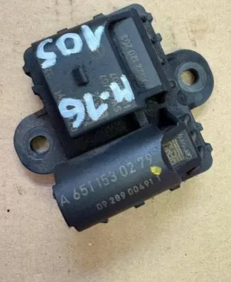 Glow plug pre-heat relay