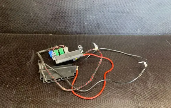 Renault Espace - Grand espace IV Relay mounting block 52401176
