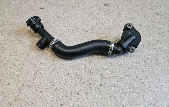 BMW M5 F90 Air intake hose/pipe 7852335
