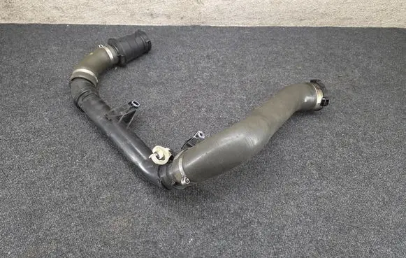 Intercooler hose/pipe