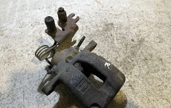 Volkswagen Caddy Rear brake caliper