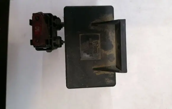Peugeot 607 Glow plug pre-heat relay 9628756080 73507712