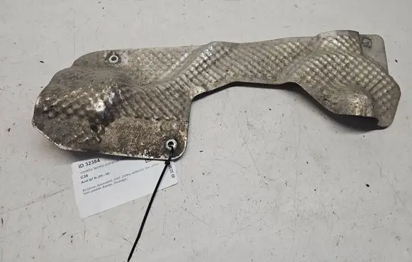 Audi Q7 4L Heat shield in engine bay 7l0301328f