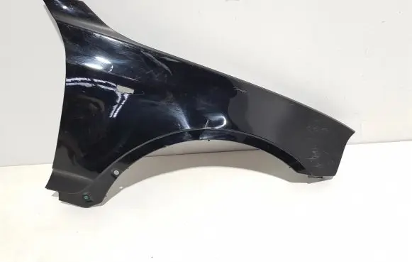 BMW X3 E83 Fender