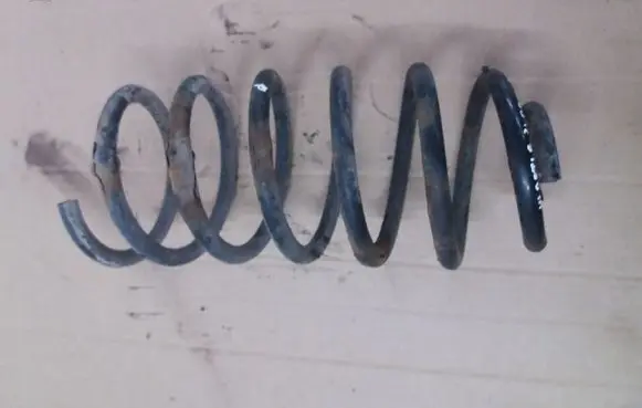 Volkswagen New Beetle Front coil spring