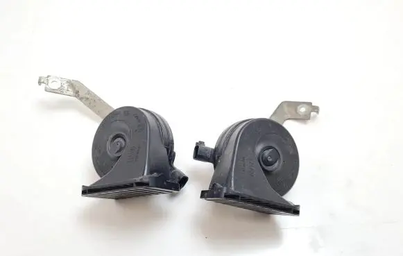Opel Insignia B Horn signal 39088255 A046522