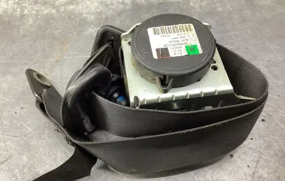 Mini One - Cooper R50 - 53 Front seatbelt 601028800 040908