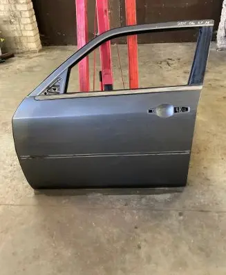 Chrysler 300 - 300C Front door