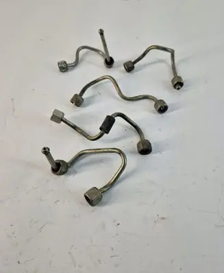 Renault Kadjar Fuel injector supply line/pipe 