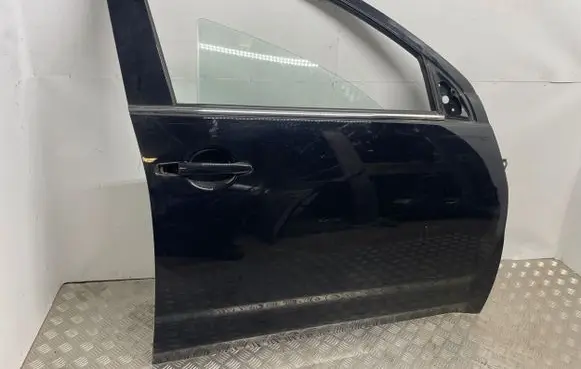 Citroen C-Crosser Front door