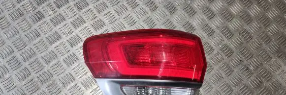 Jeep Grand Cherokee Rear/tail lights P68236133AC