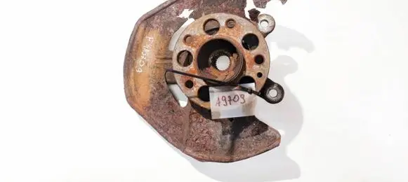 Mercedes-Benz B W245 Front wheel hub