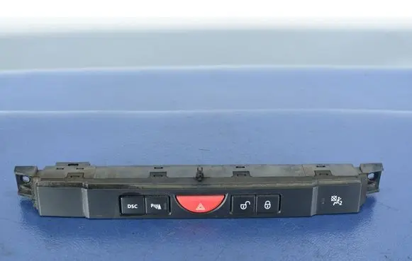 Land Rover Range Rover Sport L320 Hazard light switch YUL501360