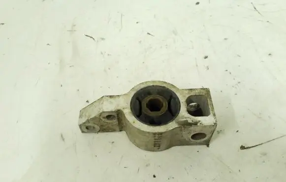 Volkswagen Golf VI Front wishbone bush 1K0199231J