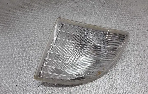 Mercedes-Benz Vito Viano W638 Front indicator light