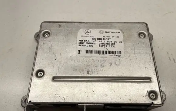 Mercedes-Benz E W211 Bluetooth control unit module 2118705526 A2118705526