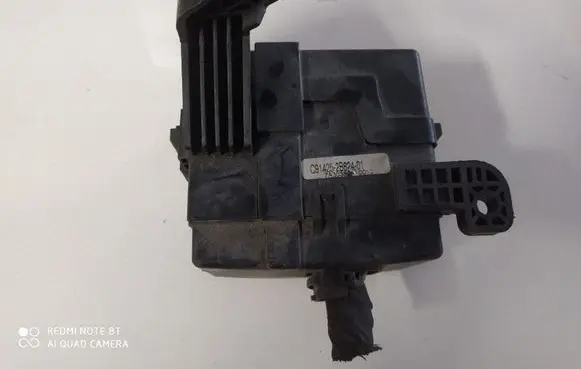 Hyundai Santa Fe Fuse module C914252B82401 7A3038