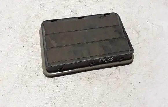 BMW 5 F10 F11 Fender grill 6962293