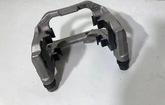 BMW 3 G20 G21 Brake caliper pad carrier rear BC413293
