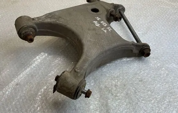 BMW X5 E53 Rear upper control arm/wishbone 1095254