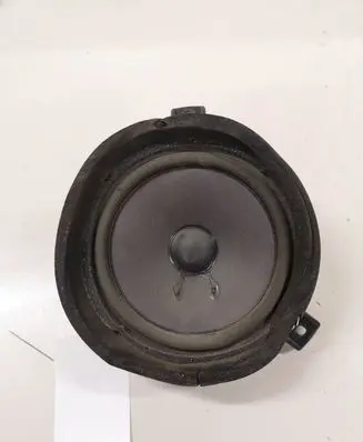 Front door high frequency speaker