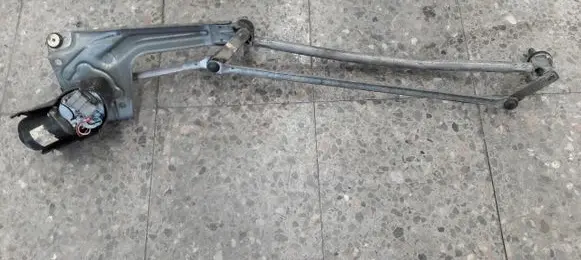 Renault Megane I Front wiper linkage 