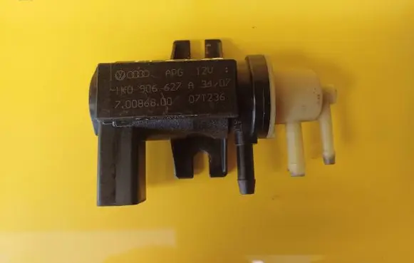 Volkswagen Golf V Turbo solenoid valve 1K0906627A