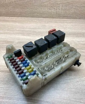 Ford Transit - Tourneo Connect Fuse module 93BG14A073EJ 93BG14K150AD