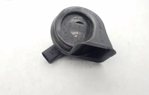 Volkswagen Jetta VI Horn signal 5C0951206J