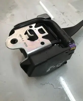 Audi A8 S8 D3 4E Front seatbelt