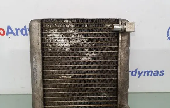 Engine oil radiator